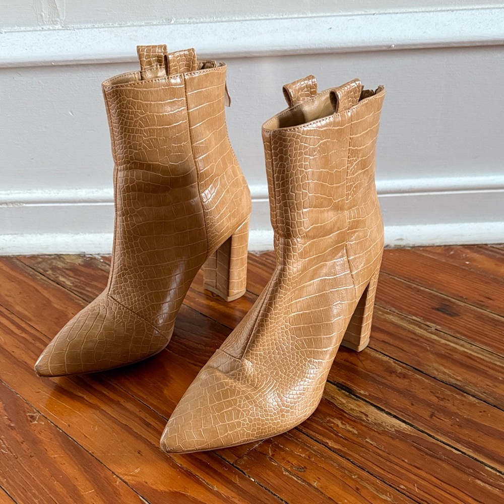 Billini Camel Croc-Patterned Ankle Boots